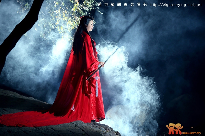 禧阁古装<em>美女</em>演绎<em>新白发</em>魔女传!-无锡论坛-无锡